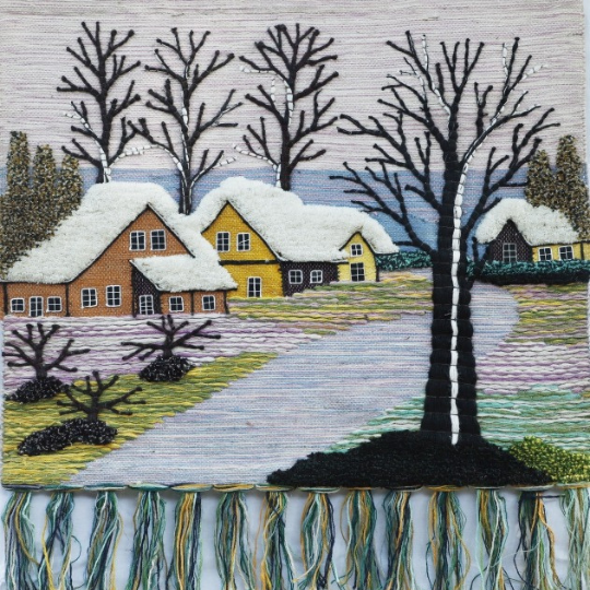 White Snow Hut Tree Design SHPC 67